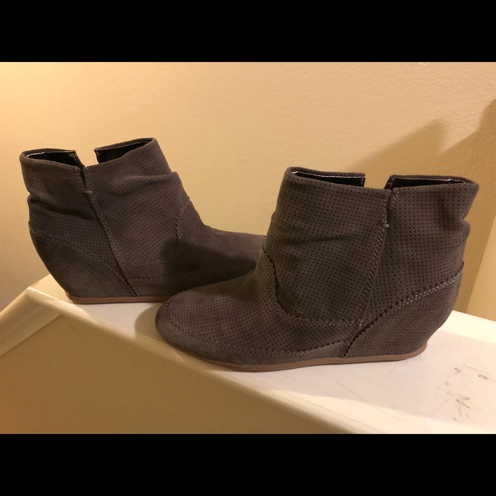 Dolce Vita booties